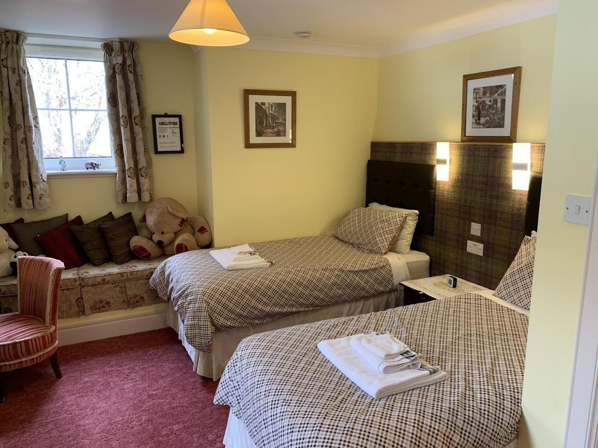 Old Drynie House Bed & Breakfast Inverness Room photo